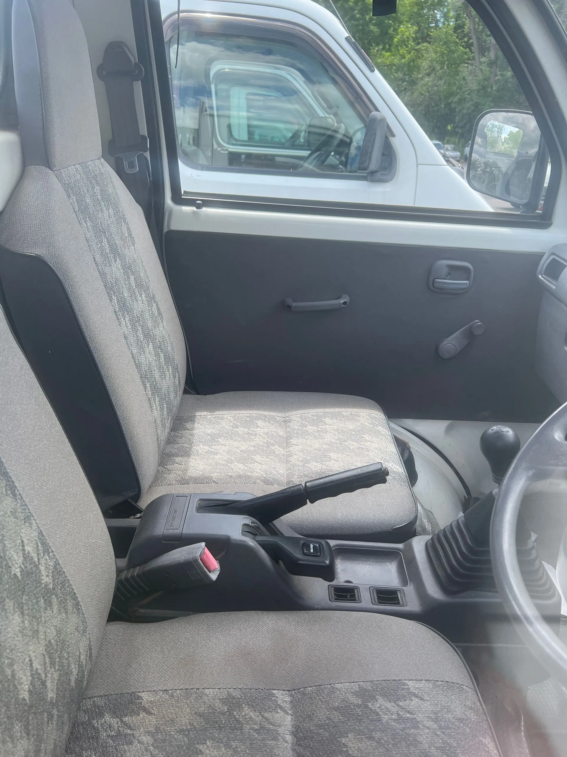 1995 Mitsubishi Minicab 4WD Kei Truck - Image 9