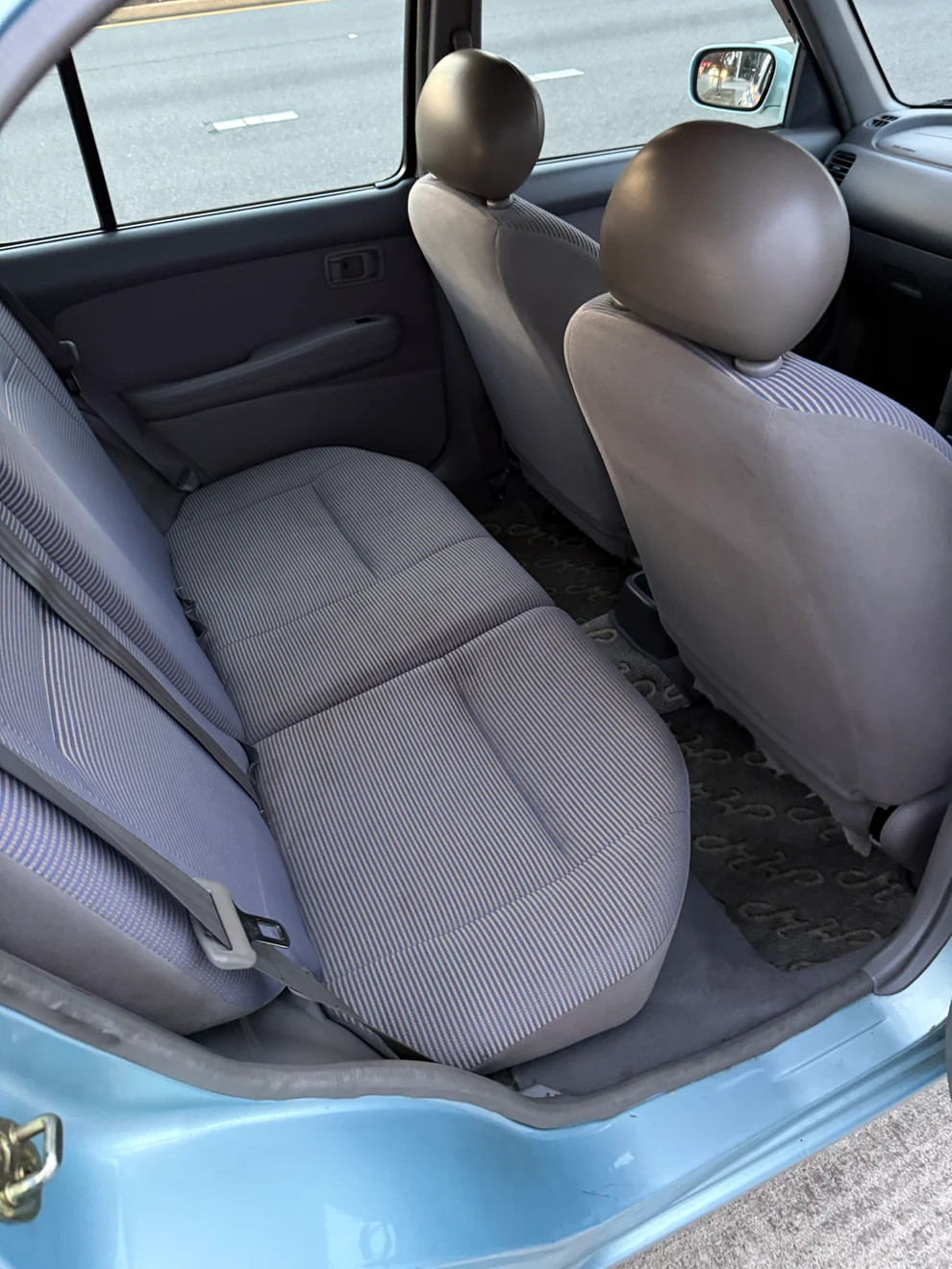 2000 Nissan March BOX - Image 9