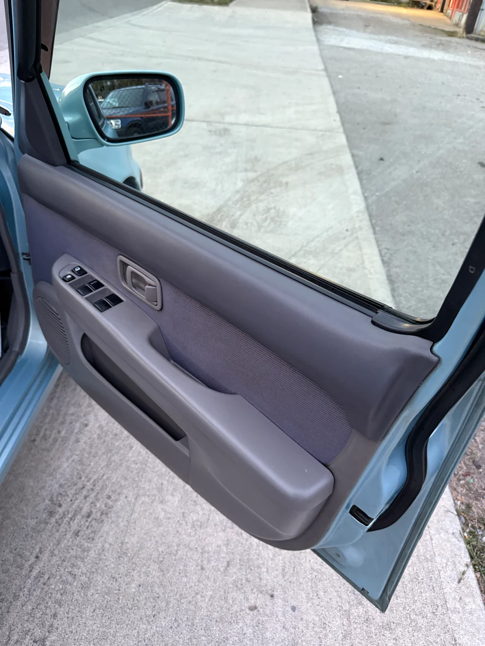 2000 Nissan March BOX - Image 13