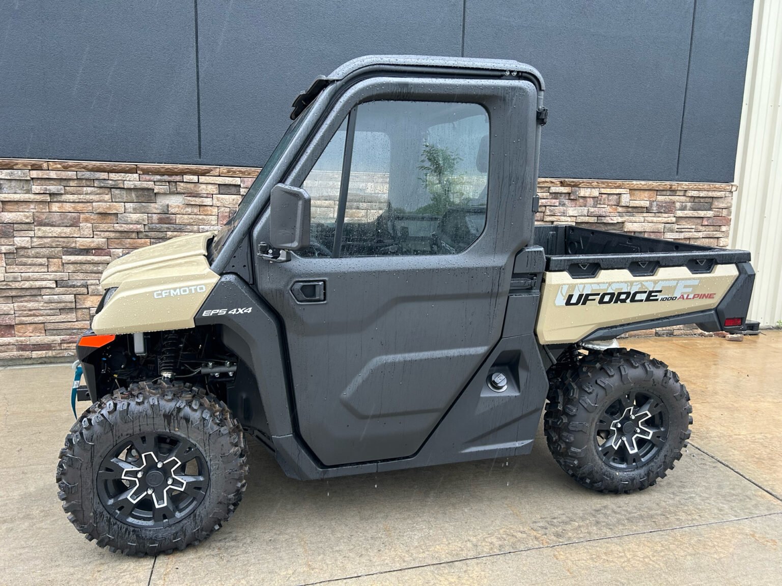 New 2024 CFMOTO UForce 1000 - Image 14